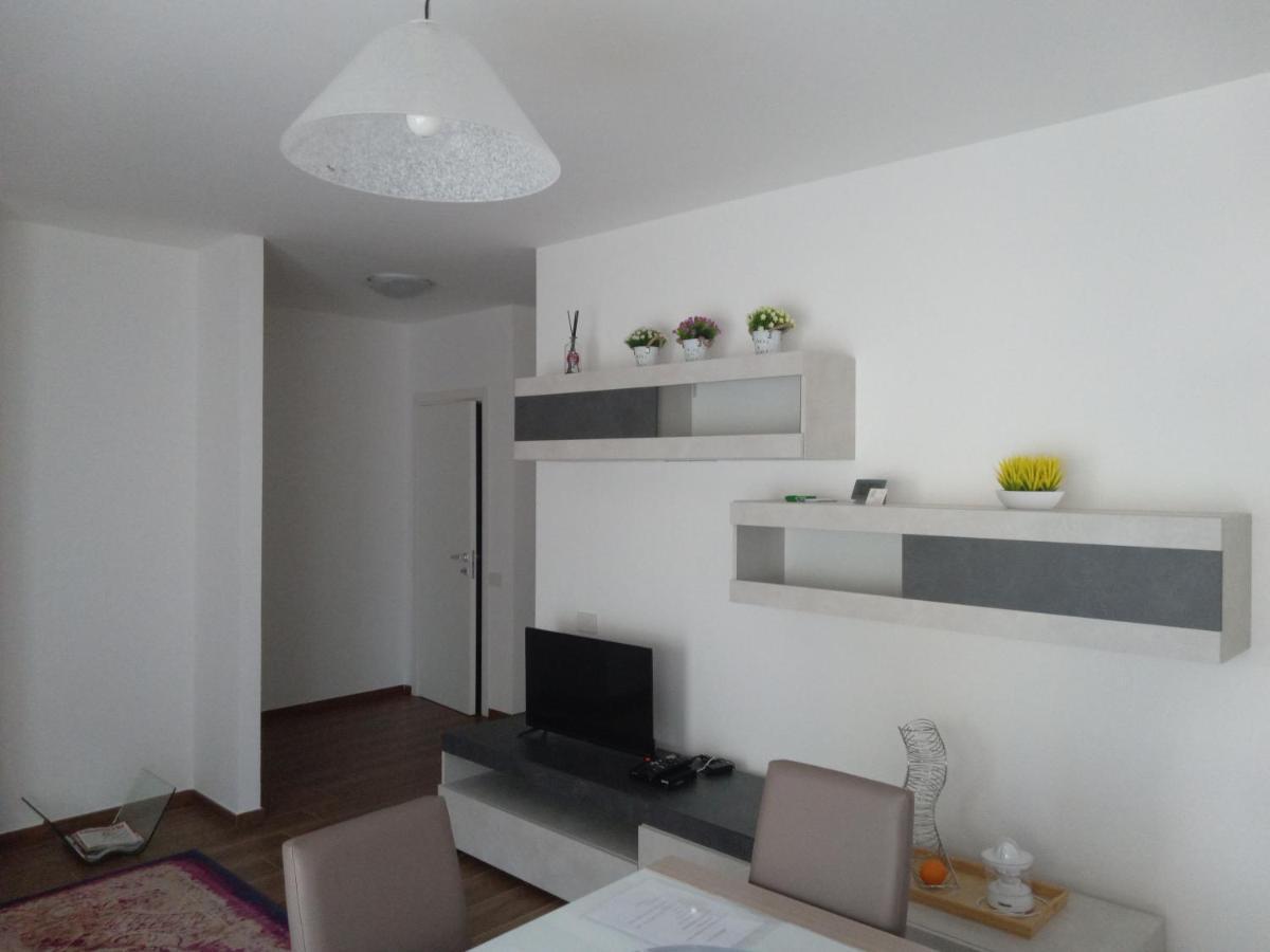 לינה וארוחת בוקר סן ג'יובאני טאטינו Dolce Casa מראה חיצוני תמונה